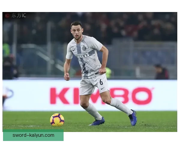 什克里尼亚尔展现出稳定表现，逐渐受到关注的防守核心