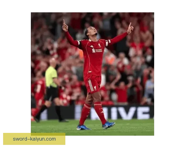 范戴克在利物浦的生涯数据持续提升,展现出出色的防守能力与领导力。 范戴克在利物浦的生涯数据持续提升,展现出出色的防守能力与领导力。