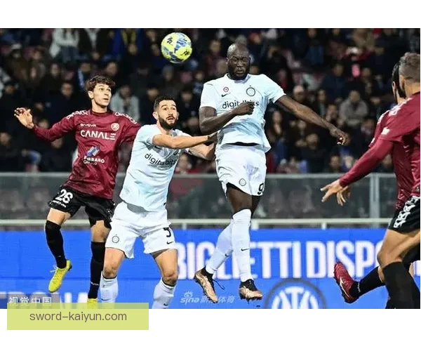 都灵边路进攻表现稳健，助力球队在联赛中持续提升竞争力